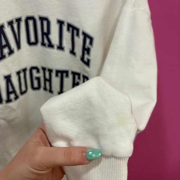 FAVORITE DAUGHTER COLLEGIATE SWEATSHIRT WHITE & BLUE - Picture 5 of 8